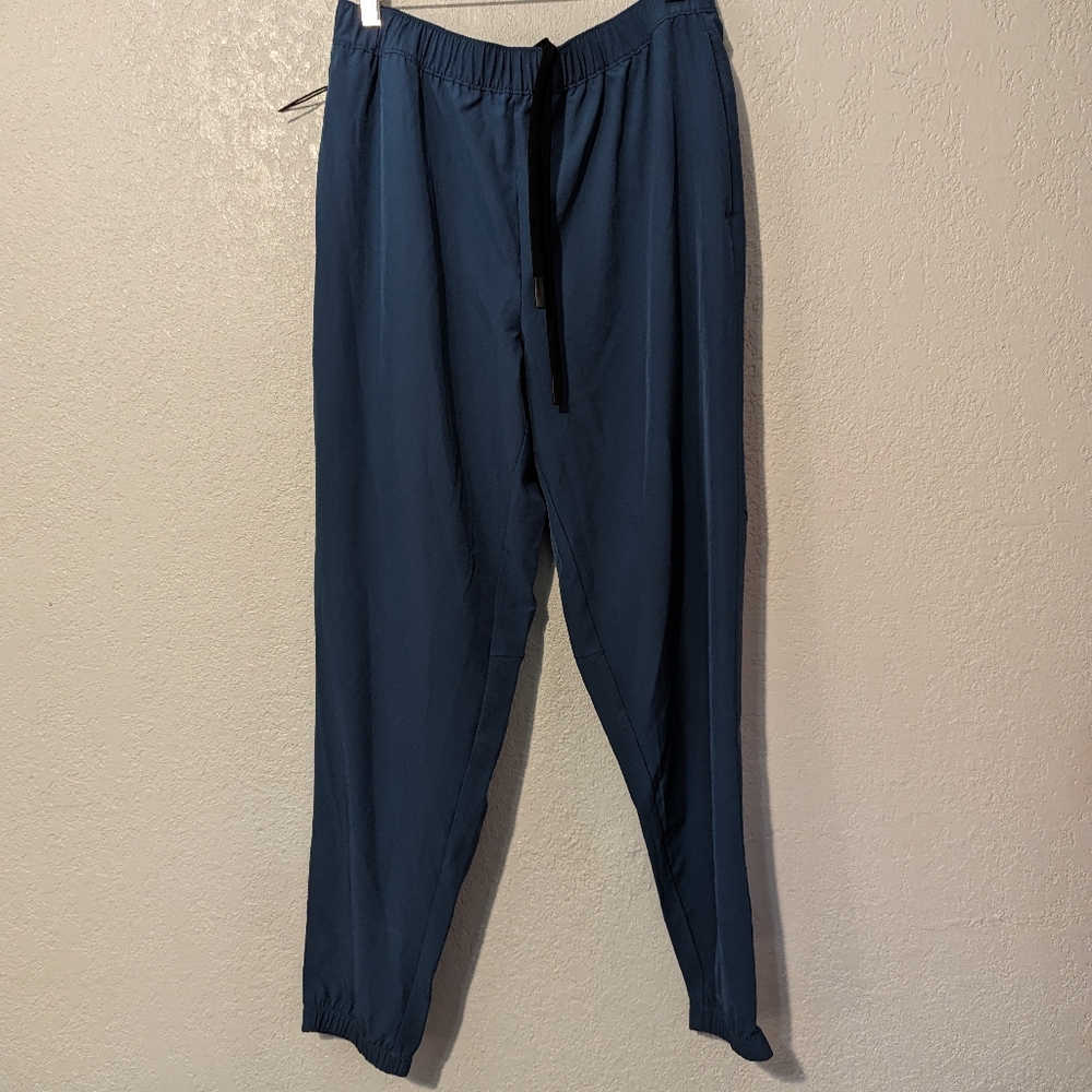 Gap fit joggers